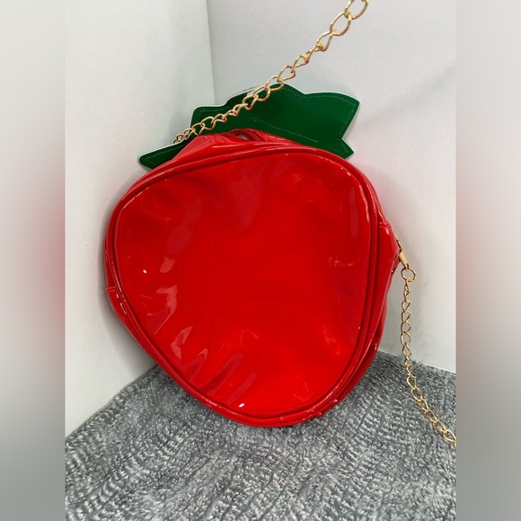 3/$20 Red Strawberry Shoulder Bag Crossbody
Purse NEW - Picture 5 of 14